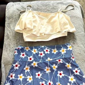 Women’s extra large two-piece bathing suit shorts bottom w/ overly